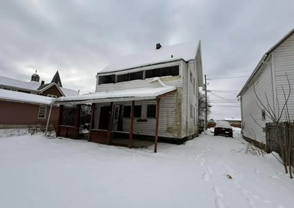 114 North Higgins Ave Sayre, PA 18840, Bradford County