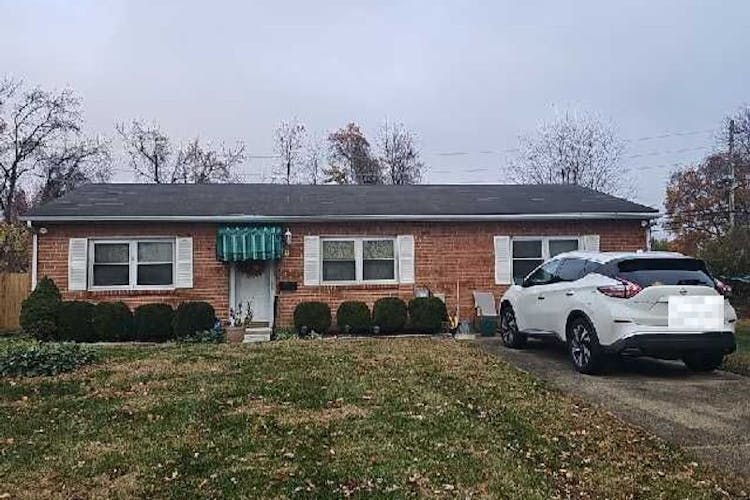 6 Defoe Cir Newark, DE 19702, New Castle County