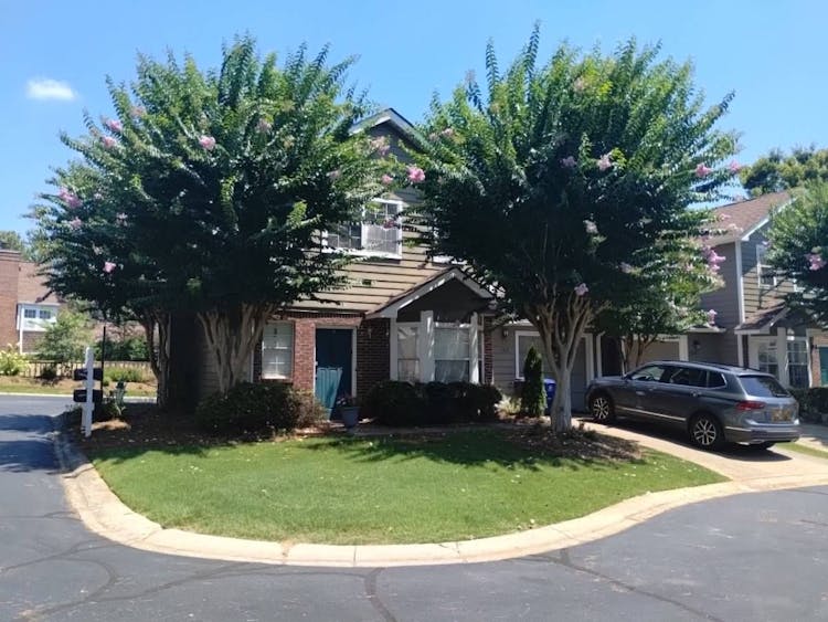 102 Johnson Ct Decatur, GA 30030, Dekalb County