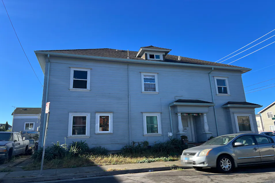 971 21st St Oakland, CA 94607, Alameda County