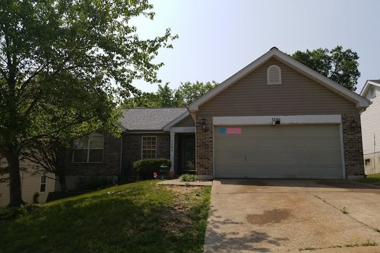 1186 Winter Park Dr, Fenton, MO, 63026, USA