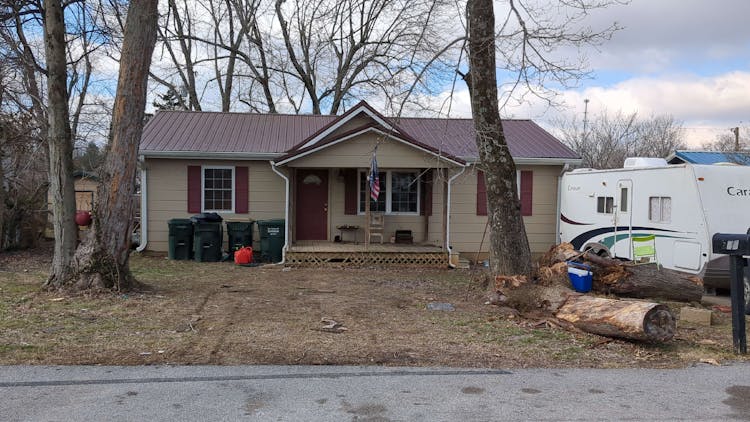 613 Virginia Ave Madisonville, KY 42431, Hopkins County