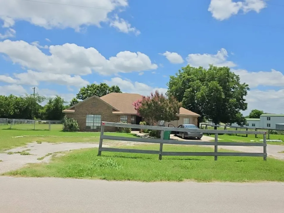 2209 Strader Road Justin, TX 76247, Denton County