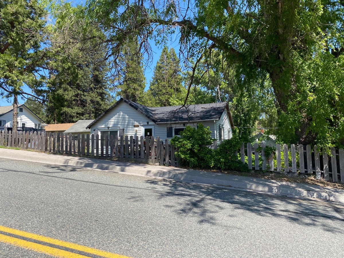 College Ave, Weed, CA 96094 #1
