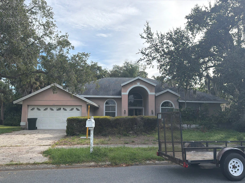 995 Weathersfield Dr