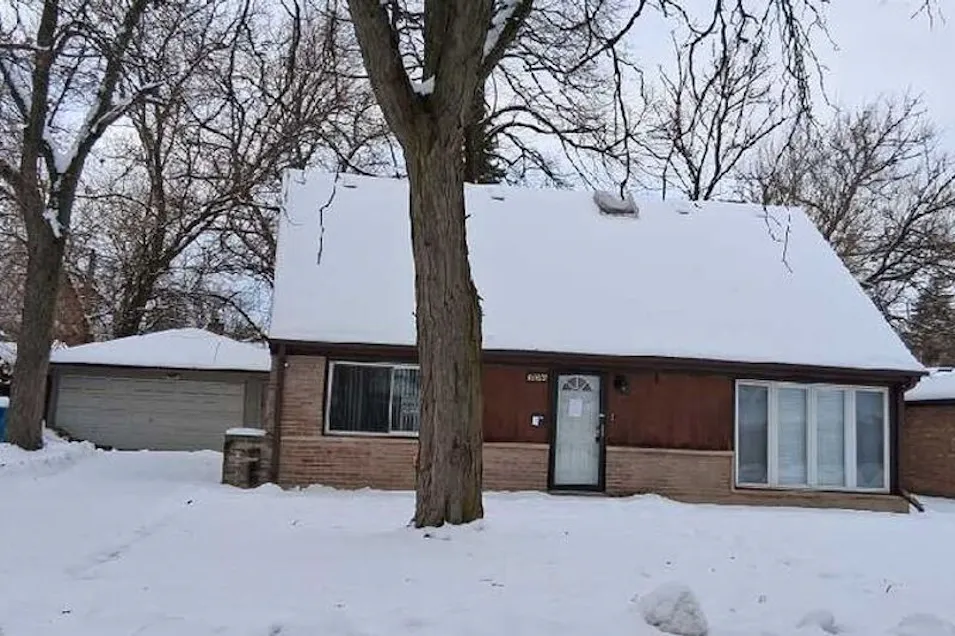 15566 Rose Dr. South Holland, IL 60473, Cook County