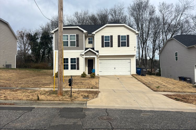 421 Dobson Avenue Statesville, NC 28677, Iredell County