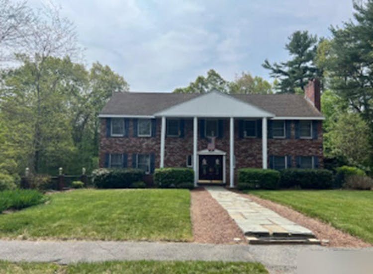 10 Crestwood Rd North Reading, MA, 01864, USA