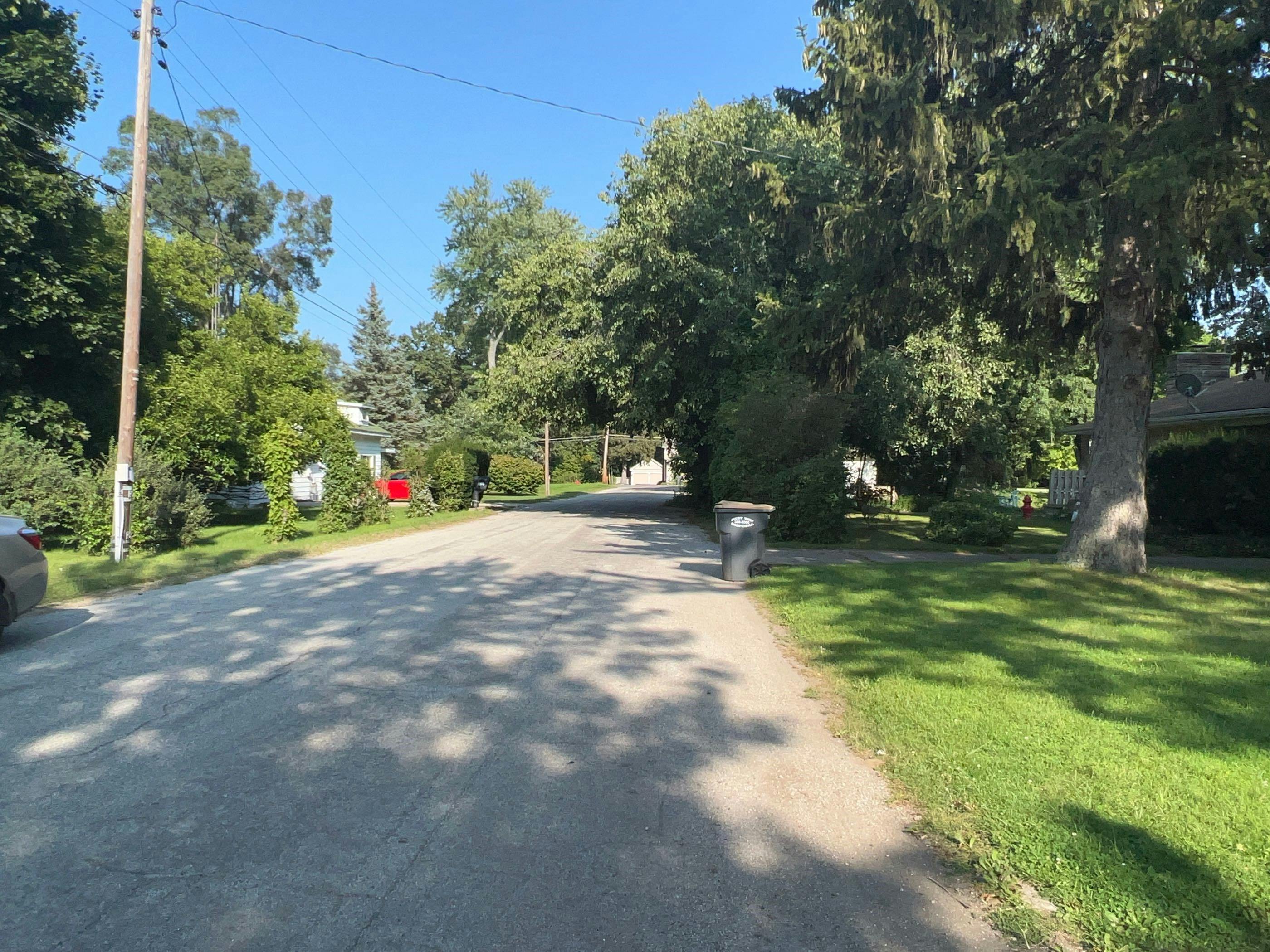 Sunset Rd, Benton Harbor, MI 49022