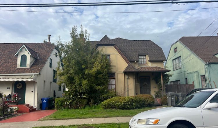 3135 Sheffield Ave Oakland, CA 94602, Alameda County