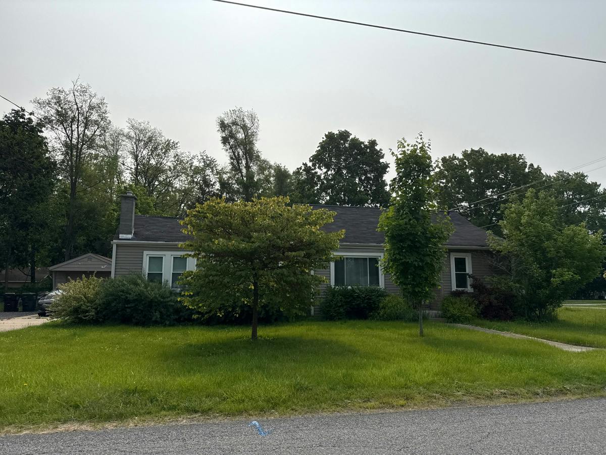 Moss Dr, Genoa City, WI 53128