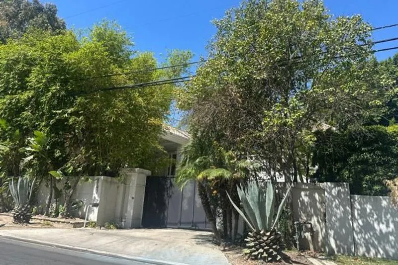 White Oak Ave, Encino, CA 91316 #1