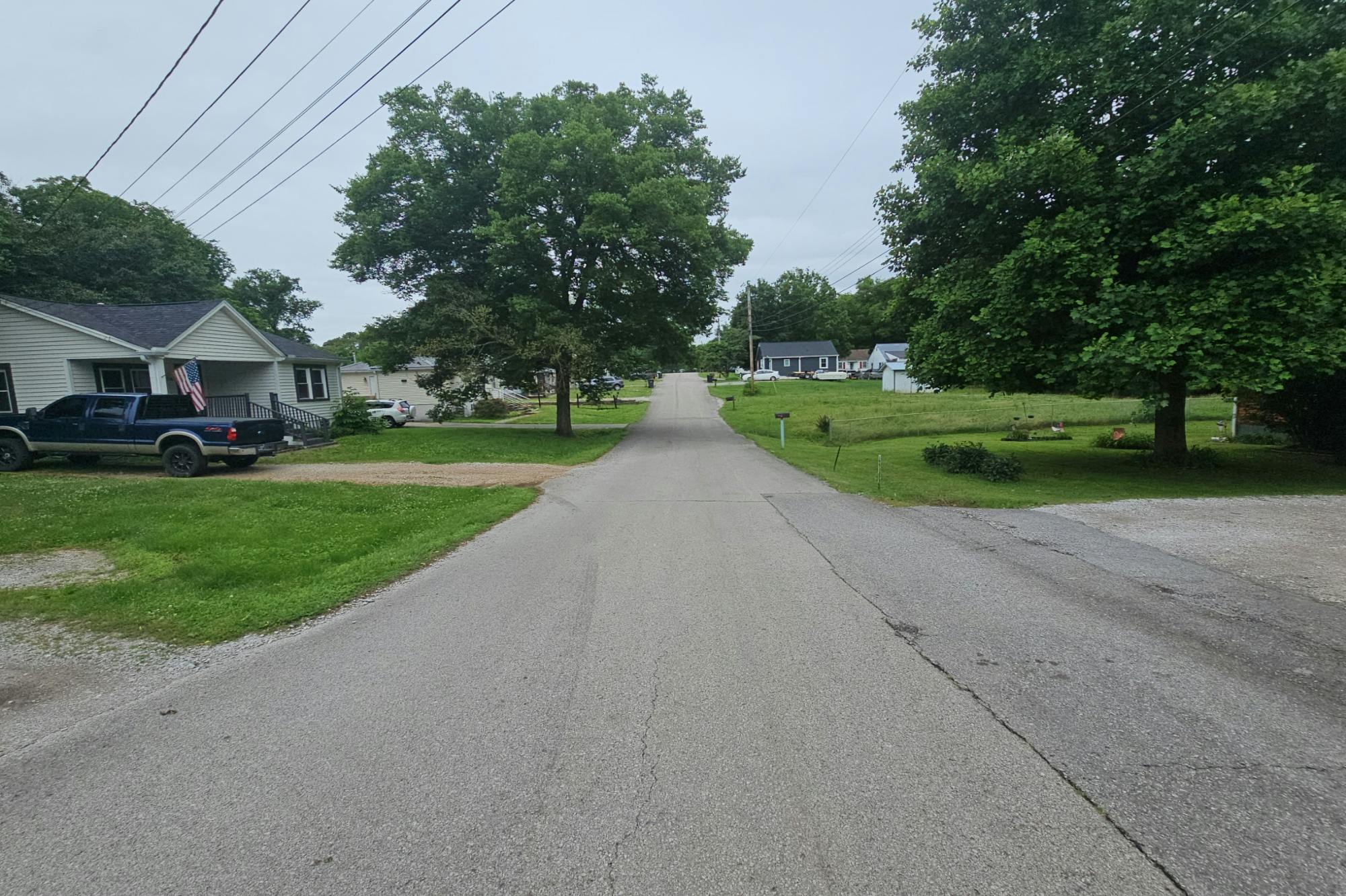 Morningside Ln, Columbia, TN 38401