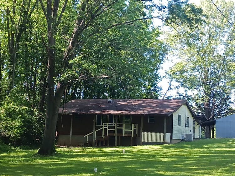 1233 W Harrison Road Murphysboro, IL 62966, Jackson County