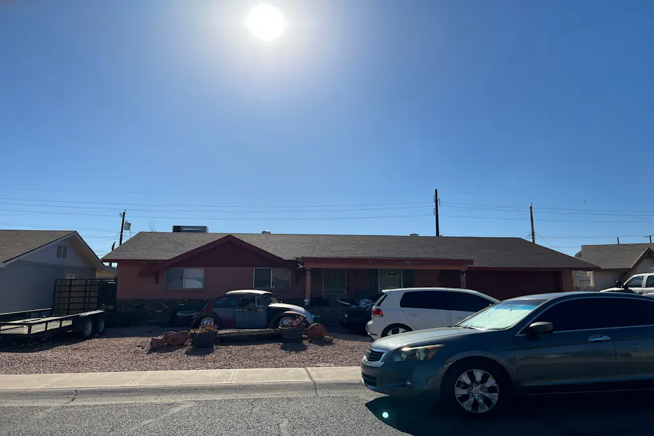 8426 North 38th Drive Phoenix, AZ 85051, Maricopa County