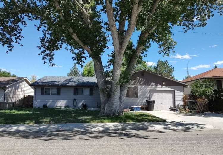 325 Azalea St Casper, WY 82604, Natrona County