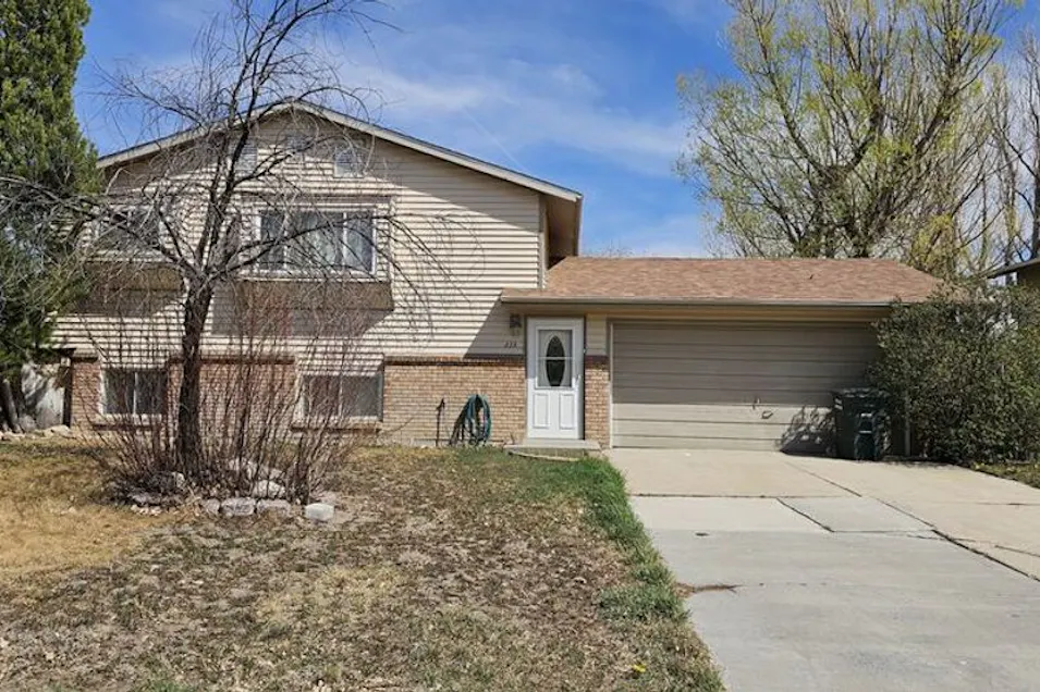 233 S Wind River Drive Douglas, WY 82633, Converse County