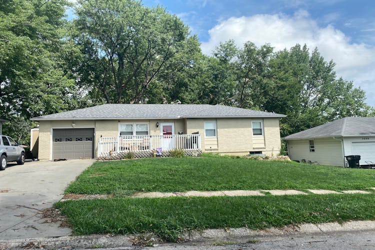 3607 Randall Dr Independence, MO 64055, Jackson County