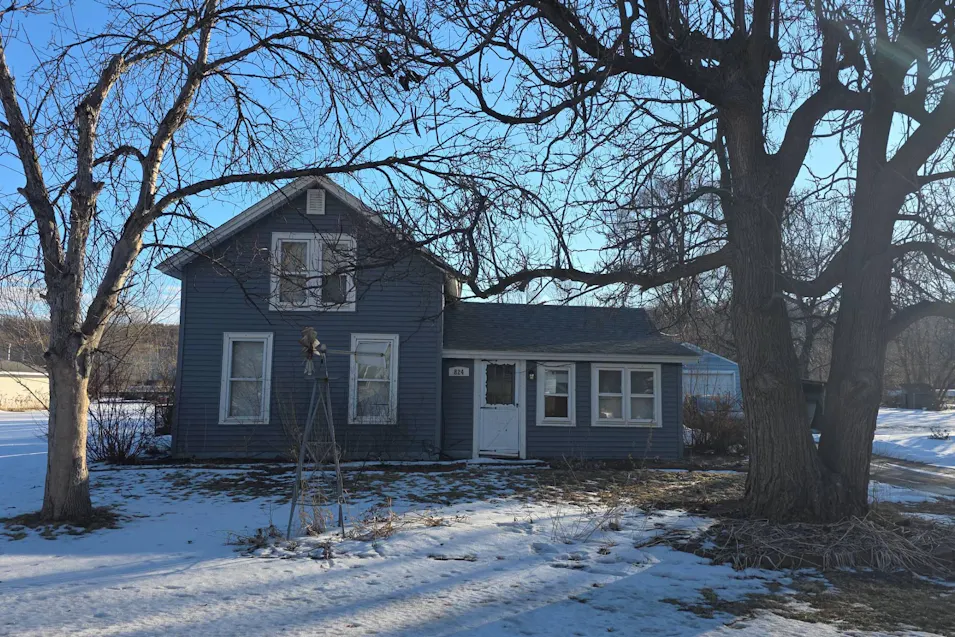 824 7th Ave Newport, MN 55055, Washington County