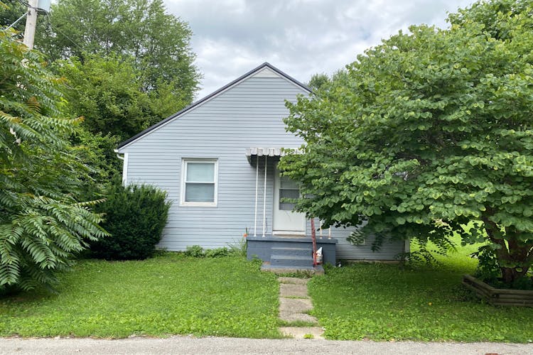 45 Huffman Avenue New Vienna, OH 45159, Clinton County