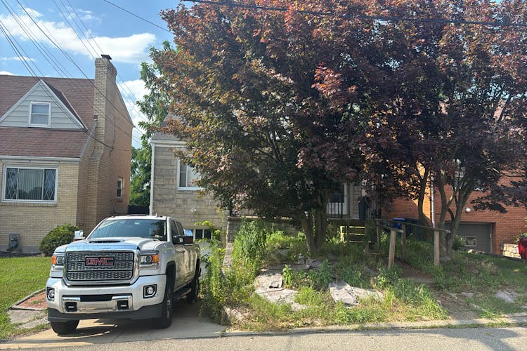 11 Fairfield Ct Pittsburgh, PA 15201, Allegheny County