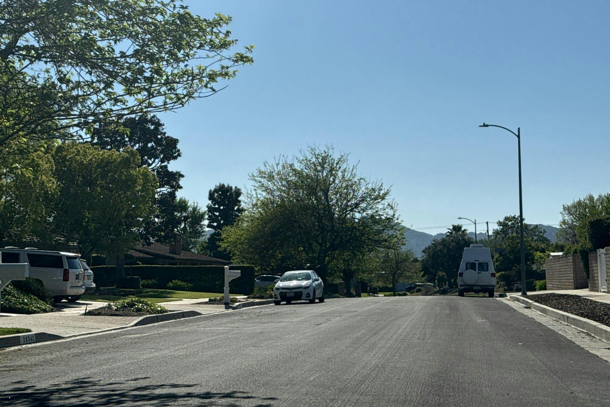 Coraline Cir, Chatsworth, CA 91311