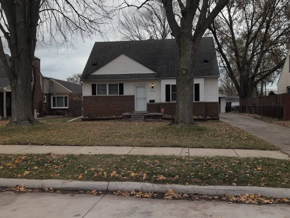 26436 Elm St Roseville, MI 48066, Macomb County
