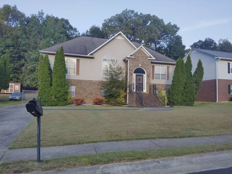 517 Flint Parc Circle Bessemer, AL 35022, Jefferson County