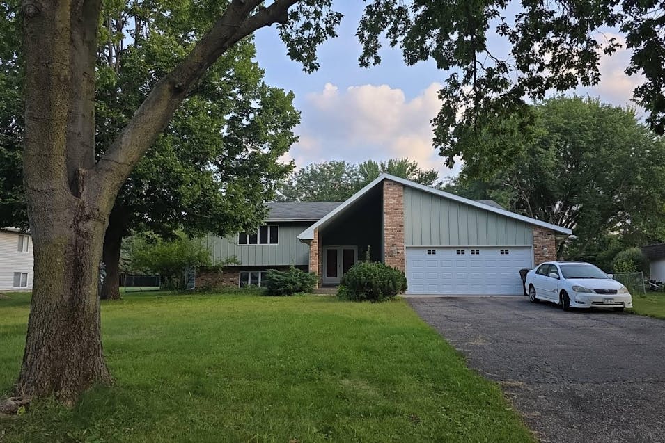 1336 23rd St W Hastings, MN 55033, Dakota County