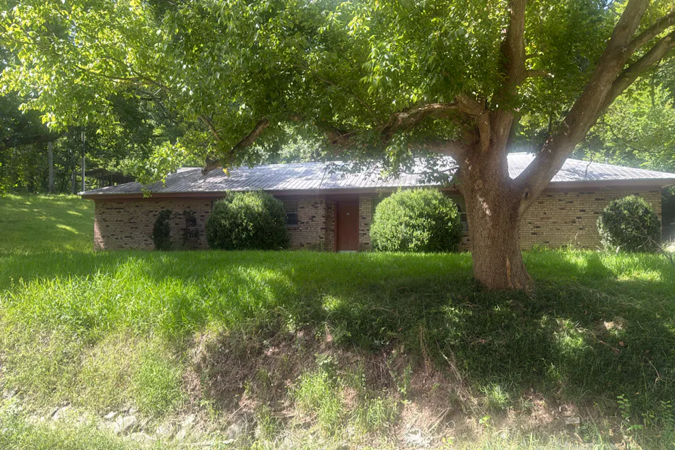1510 Standard Hill Rd Vicksburg,, MS 39183, Warren County