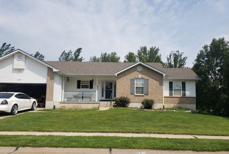 1201 Pinewood Dr Pacific, MO 63069, Franklin County