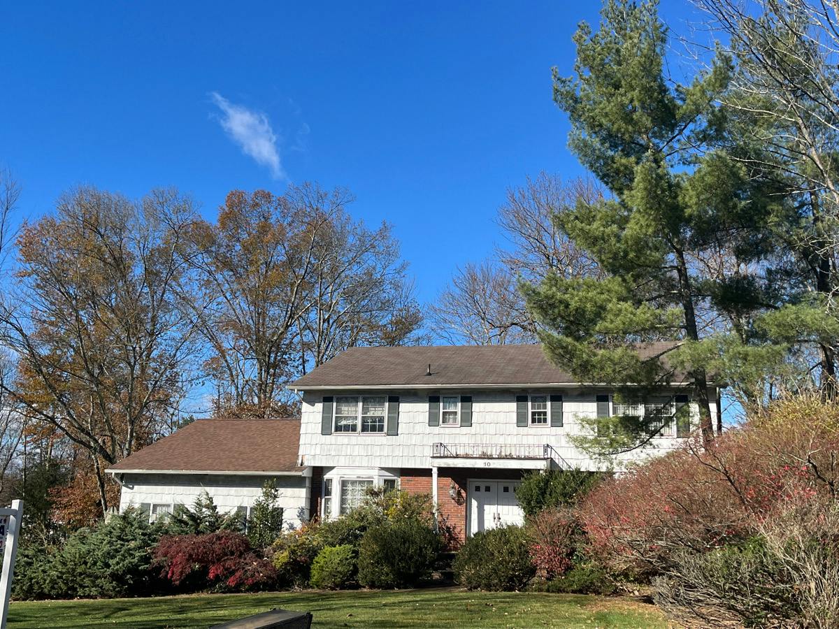 Flanders Dr, Pine Brook, NJ 07058