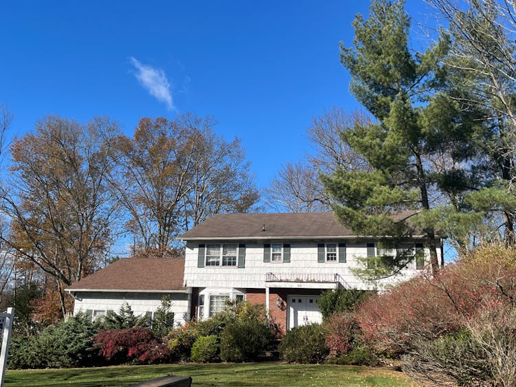 10 Flanders Drive Pine Brook, NJ 07058, Morris County