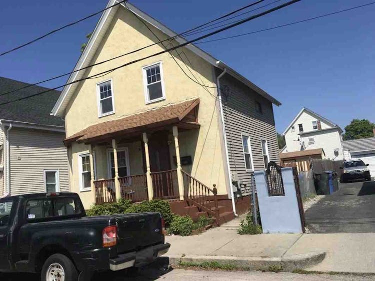 39 Hillwood Street Providence, RI 02920, Providence County