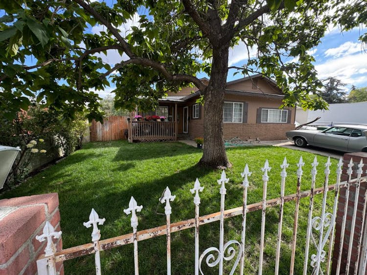 310 Denslowe Dr Reno, NV 89512, Washoe County