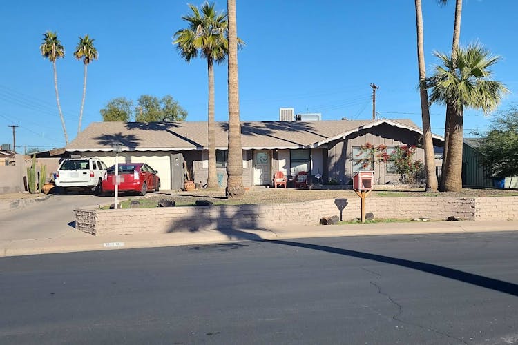 618 E Saguaro Dr Tempe, AZ 85281, Maricopa County