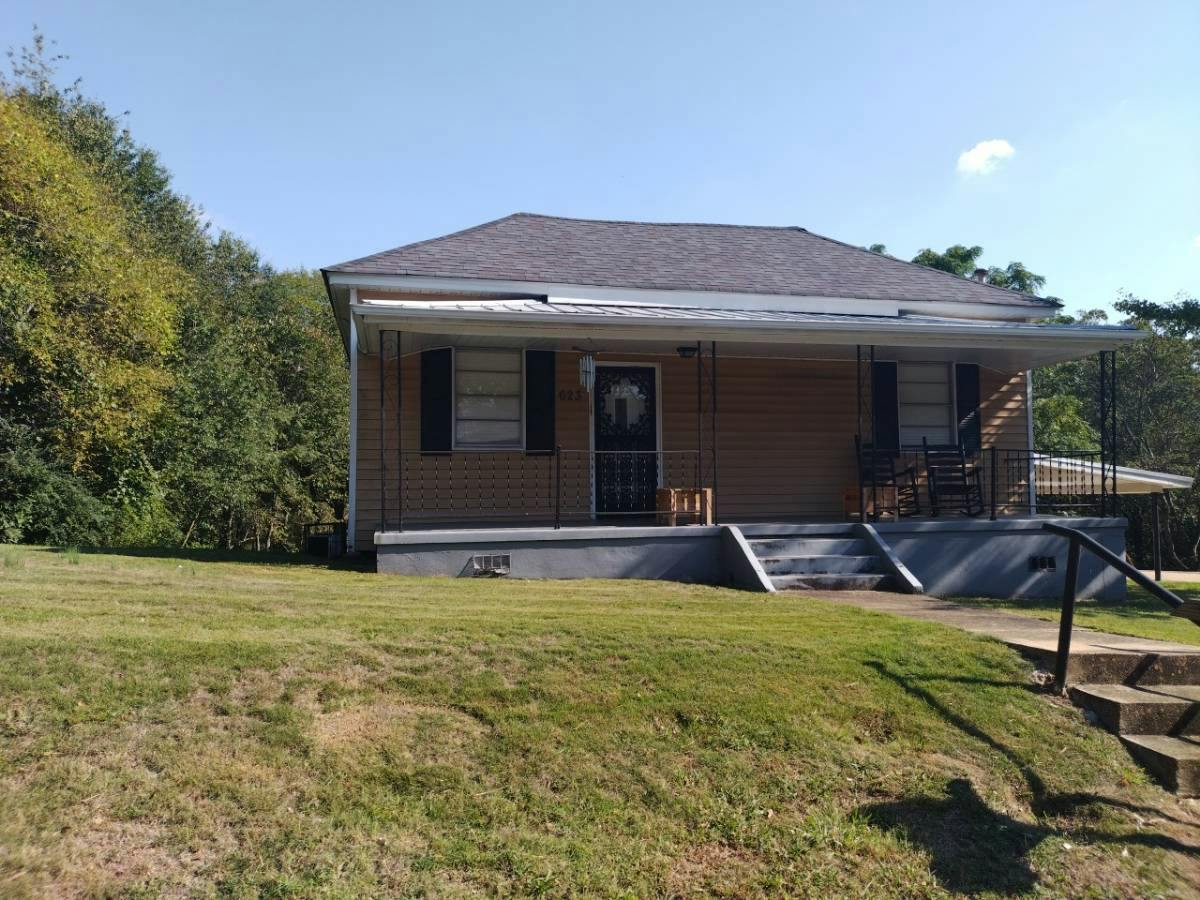 Avenue I , Bessemer, AL 35020
