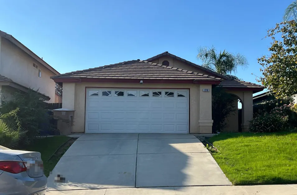 2716 Loch Fern Ct Bakersfield, CA 93306, Kern County