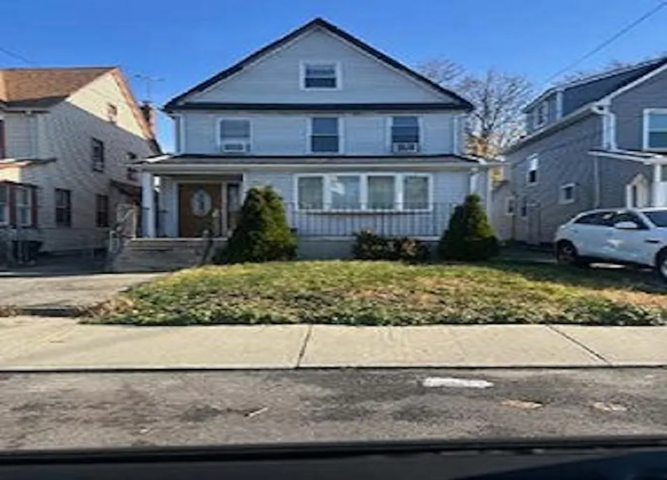 113 27 208th St Queens Village, NY 11429, Queens County