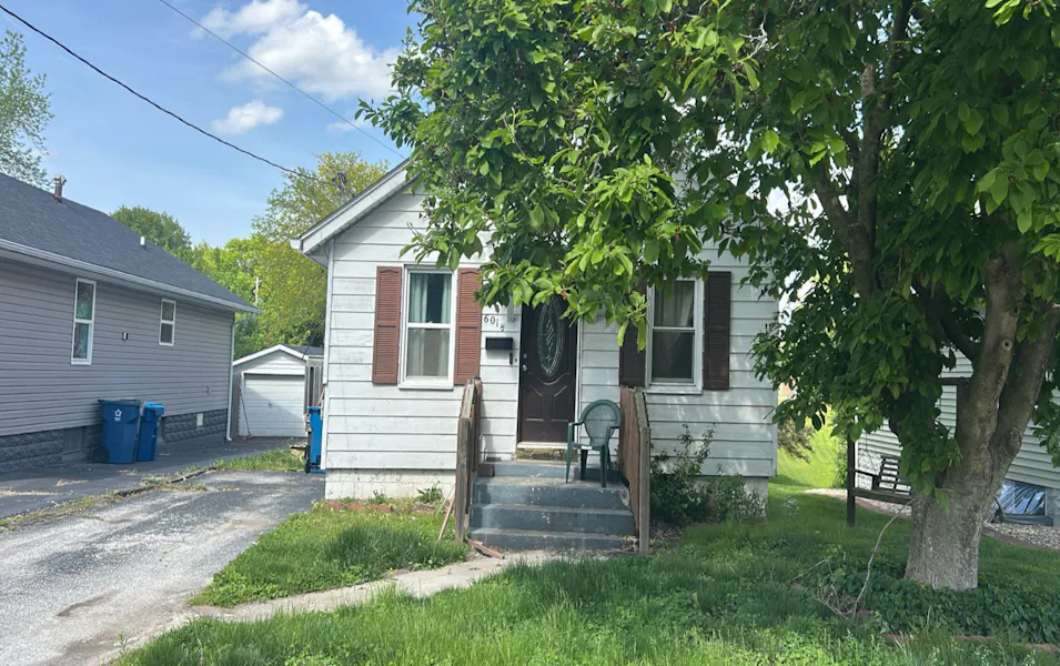 601 12 Leonard Street Alton, IL 62002, Madison County