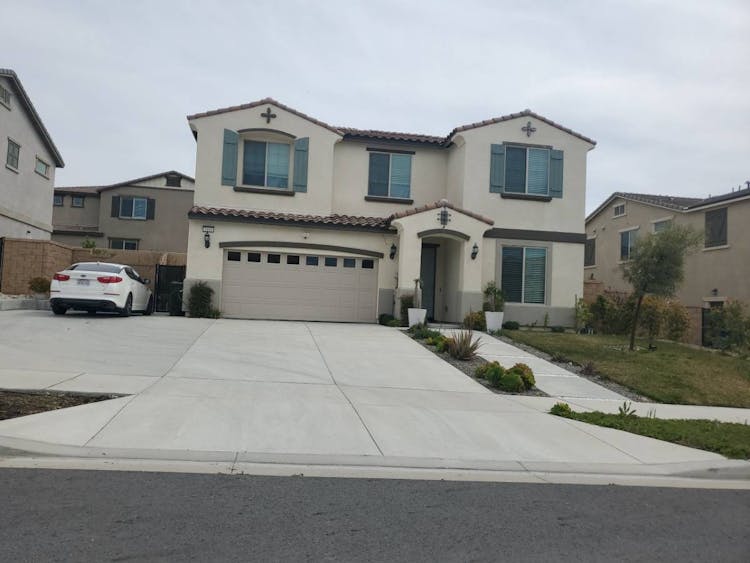 5945 Georgetown Way Fontana, CA 92336, San Bernardino County