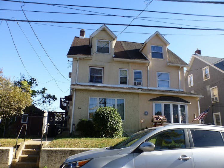 36 E Madison Ave Clifton Heights, PA 19018, Delaware County