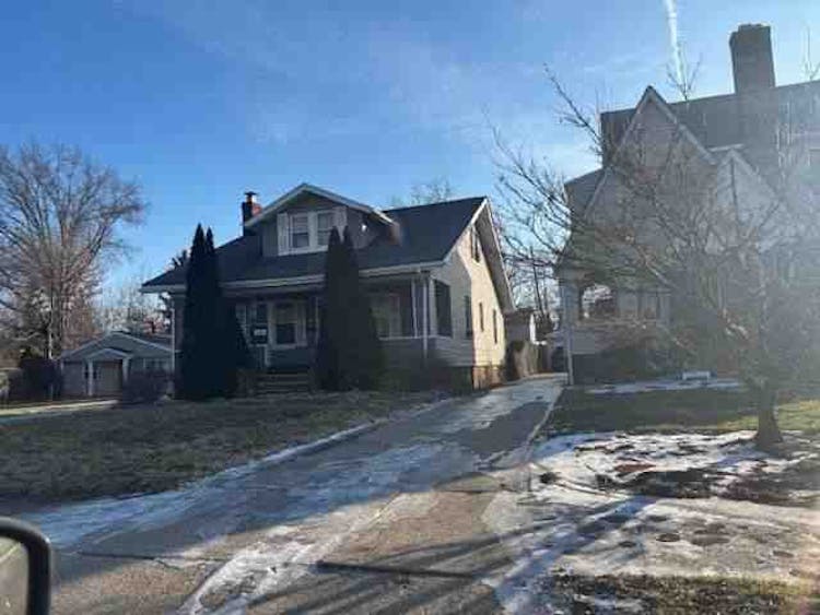 1403 Plainfield Rd South Euclid, OH 44121, Cuyahoga County