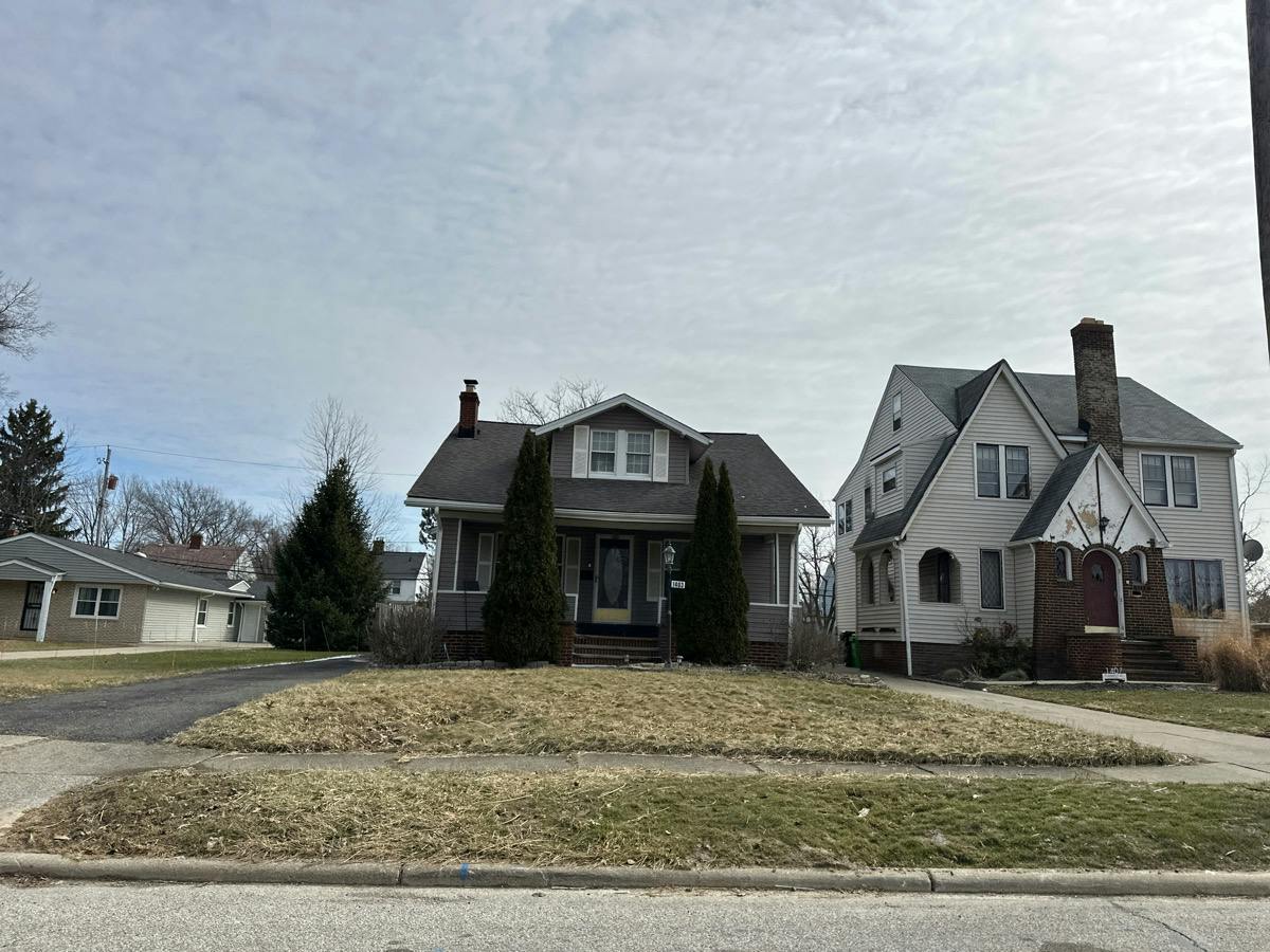 Plainfield Rd, Cleveland, OH 44121