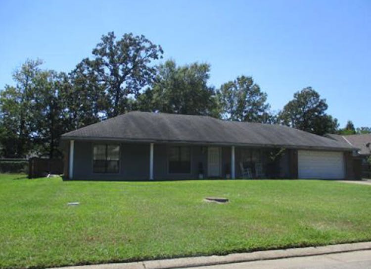 5957 Manitoba Ln Shreveport, LA 71107, Caddo County