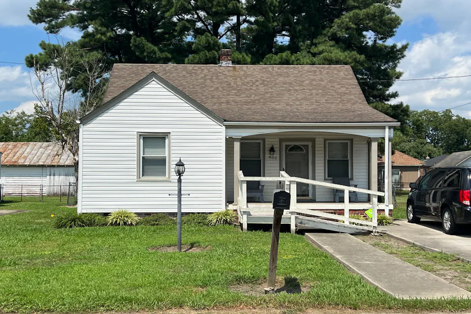 406 Kilby Ave Suffolk, VA 23434, Suffolk City County