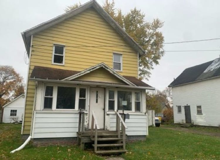 624 Buffalo St Conneaut, OH 44030, Ashtabula County