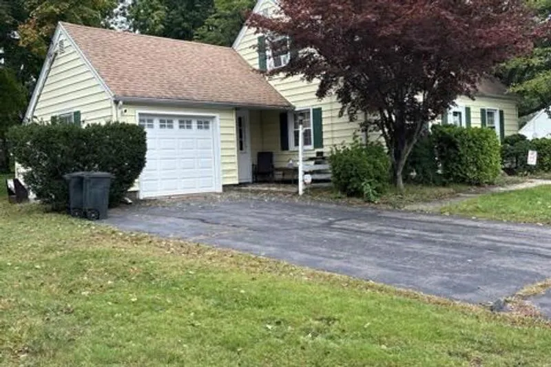 Pool Rd, North Haven, CT 06473 #1