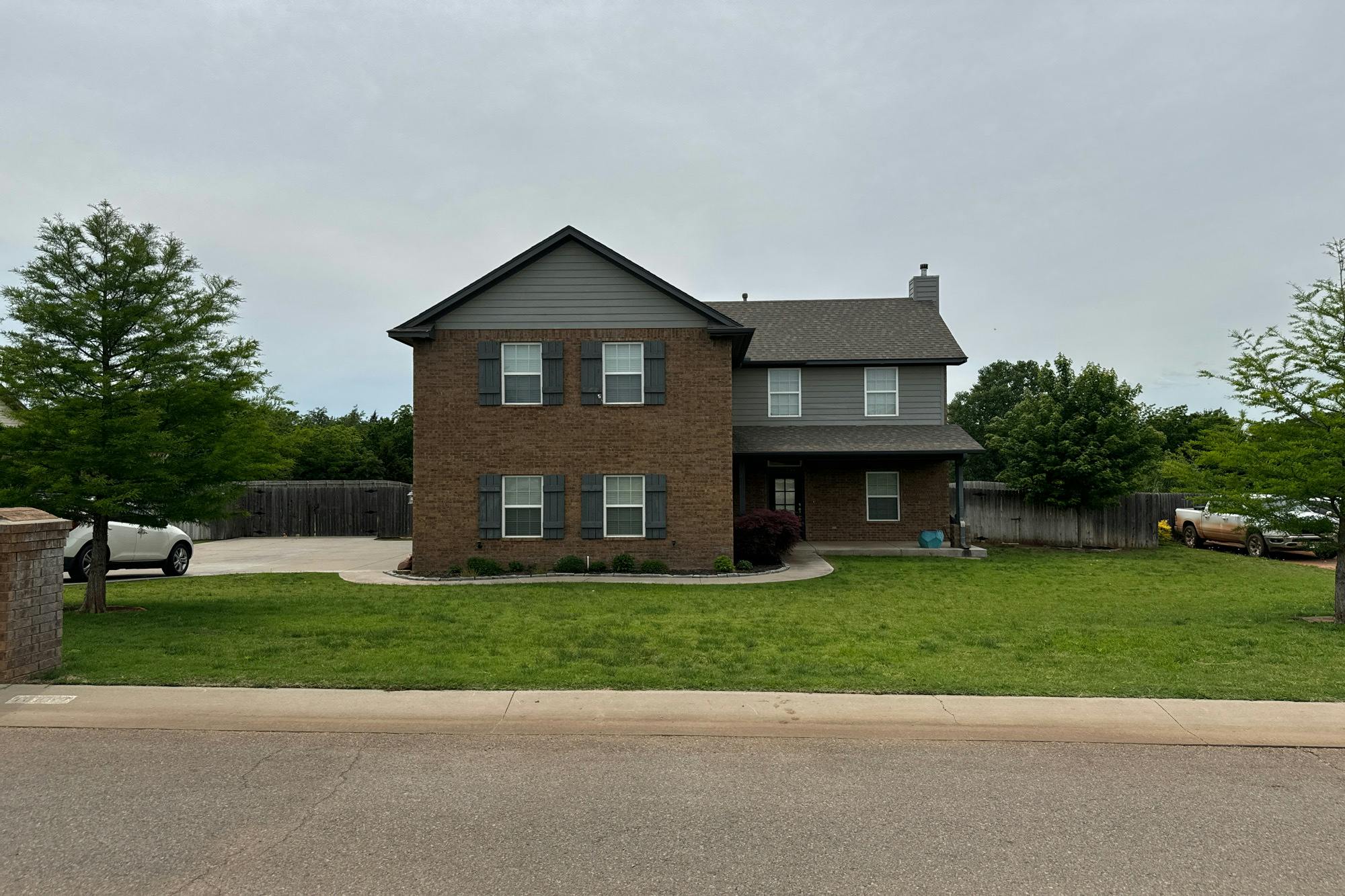 Pointe Dr, Edmond, OK 73025 #1