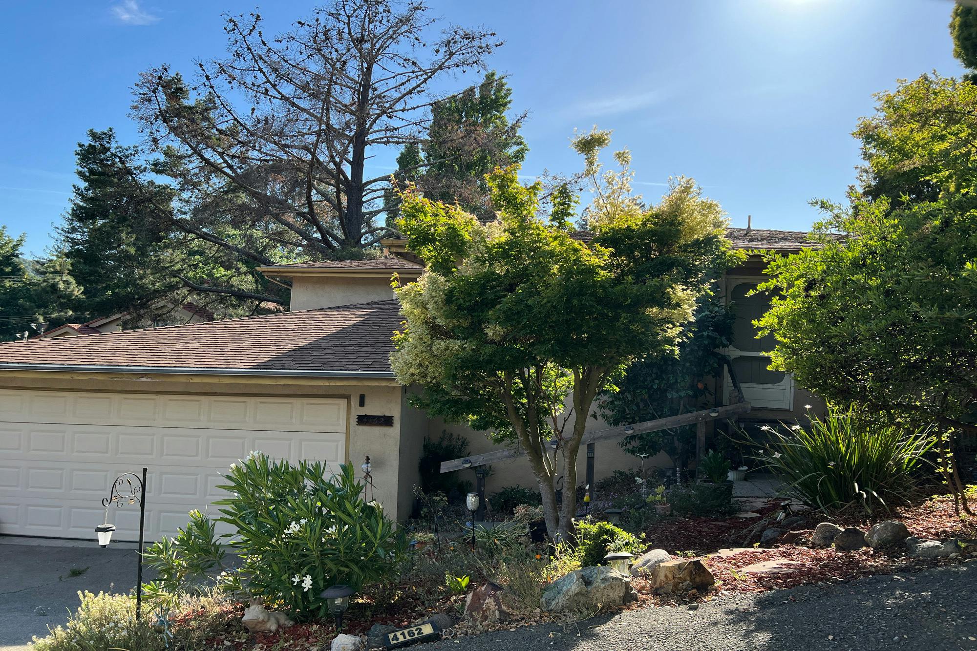 Santa Rita Rd, El Sobrante, CA 94803